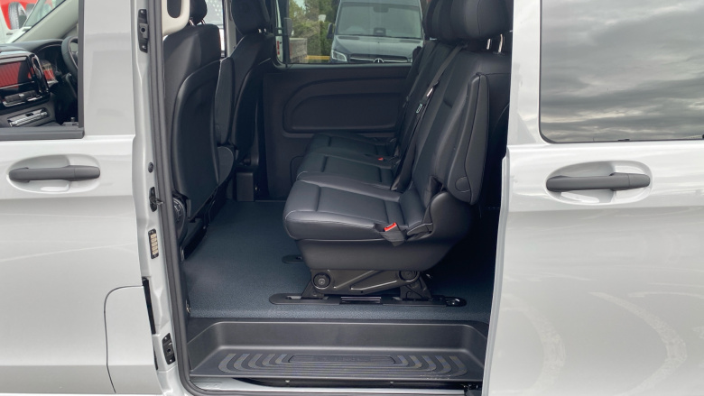 Mercedes-Benz Vito L2 Diesel Rwd 119CDI Select Crew Van 9G-Tronic